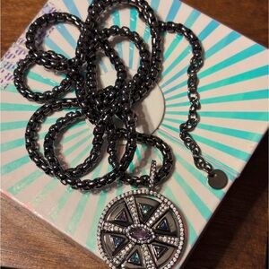 Elegant Black and Silver Pendant Necklace